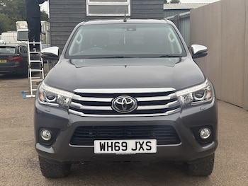 Used Toyota Hilux 2019 for sale - 76320244: Photo 3