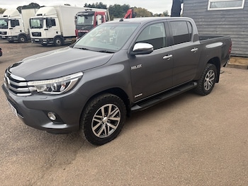 Used Toyota Hilux 2019 for sale - 76320244: Photo 4