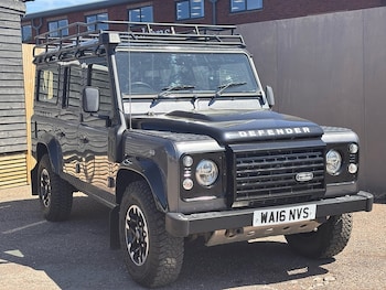 Used Land Rover Defender 110 2016 for sale - 79435203: Photo