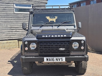 Used Land Rover Defender 110 2016 for sale - 79435203: Photo