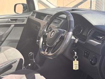 Used Volkswagen Caddy Maxi 2020 for sale - 79266142: Photo