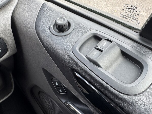 Used Ford Transit Custom 2023 for sale - 74502105: Photo 16