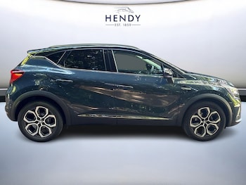 Used Renault Captur 2023 for sale - 79360537: Photo