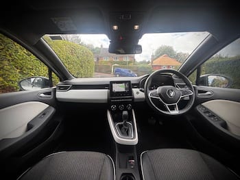 Used Renault Clio 2023 for sale - 79806521: Photo
