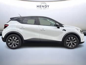 Used Renault Captur 2023 for sale - 79819989: Photo
