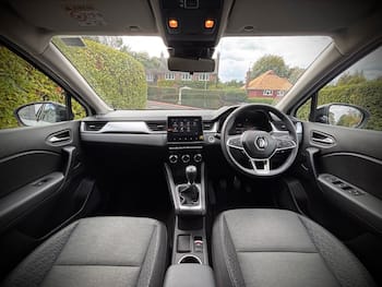 Used Renault Captur 2023 for sale - 79819989: Photo
