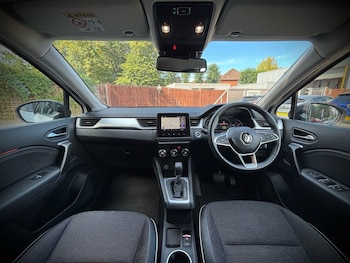 Used Renault Captur 2024 for sale - 79552486: Photo