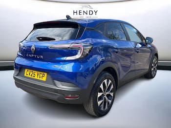 Used Renault Captur 2025 for sale - 79552468: Photo