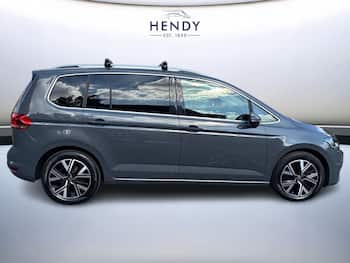 Used Volkswagen Touran 2023 for sale - 79600752: Photo