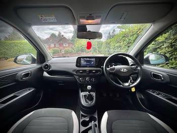 Used Hyundai i10 2023 for sale - 79697567: Photo