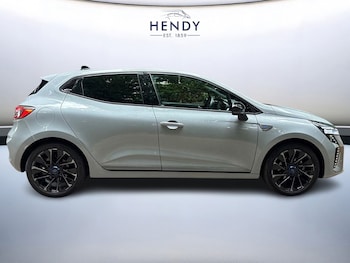 Used Renault Clio 2024 for sale - 79411126: Photo