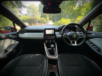 Used Renault Clio 2021 for sale - 79199858: Photo