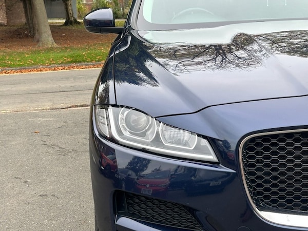 Used Jaguar F-Pace 2017 for sale - 76266977: Photo 26
