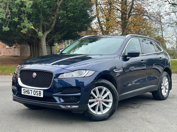 Used Jaguar F-Pace 2017 for sale - 76266977: Photo 2