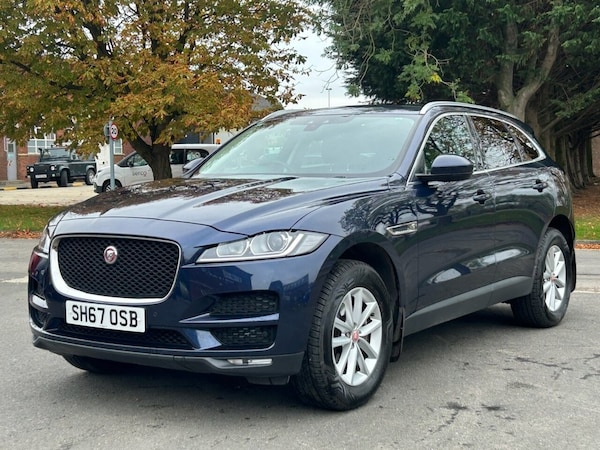 Used Jaguar F-Pace 2017 for sale - 76266977: Photo 8