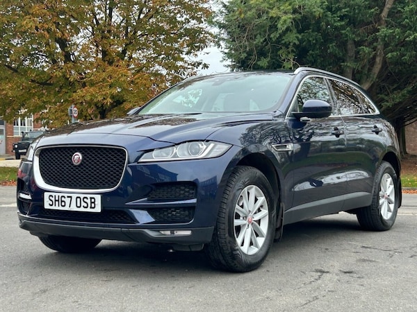 Used Jaguar F-Pace 2017 for sale - 76266977: Photo 9