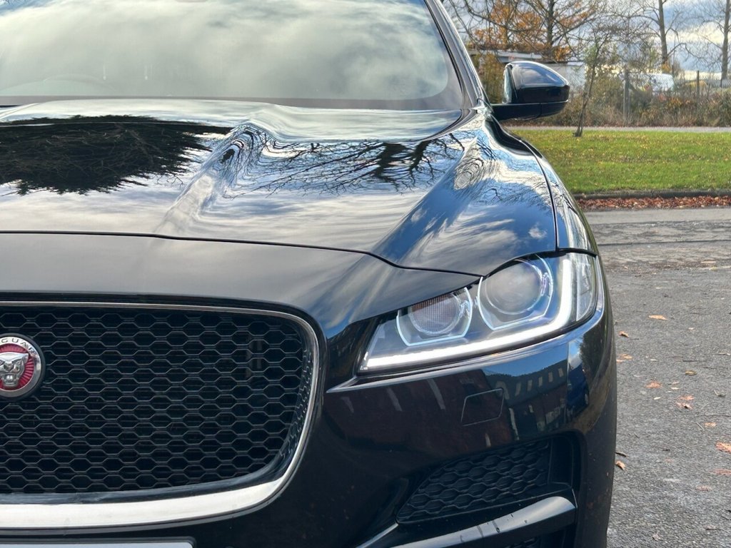 Used Jaguar F-Pace 2019 for sale - 76509883: Photo 11