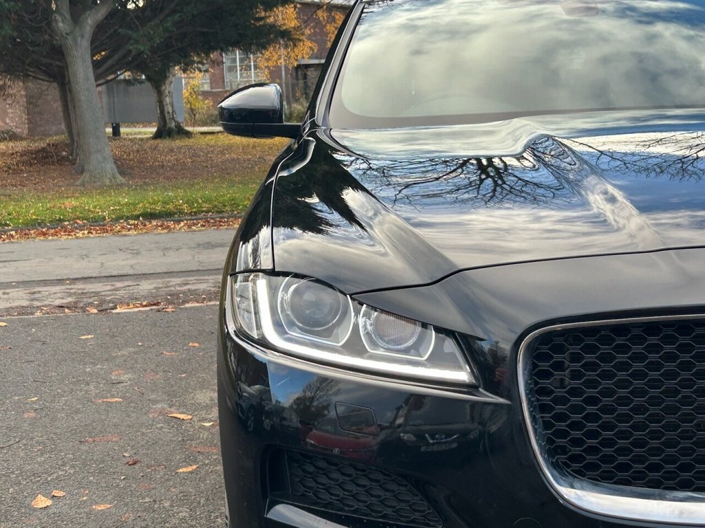 Used Jaguar F-Pace 2019 for sale - 76509883: Photo 12