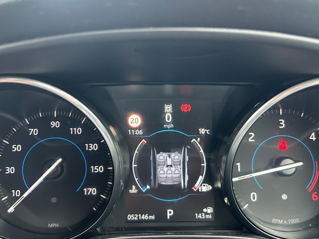 Used Jaguar XE 2017 for sale - 77911112: Photo 33