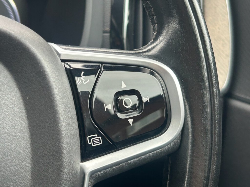 Used Volvo XC60 2018 for sale - 76950582: Photo 43