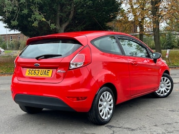 Used Ford Fiesta 2014 for sale - 76266606: Photo 3