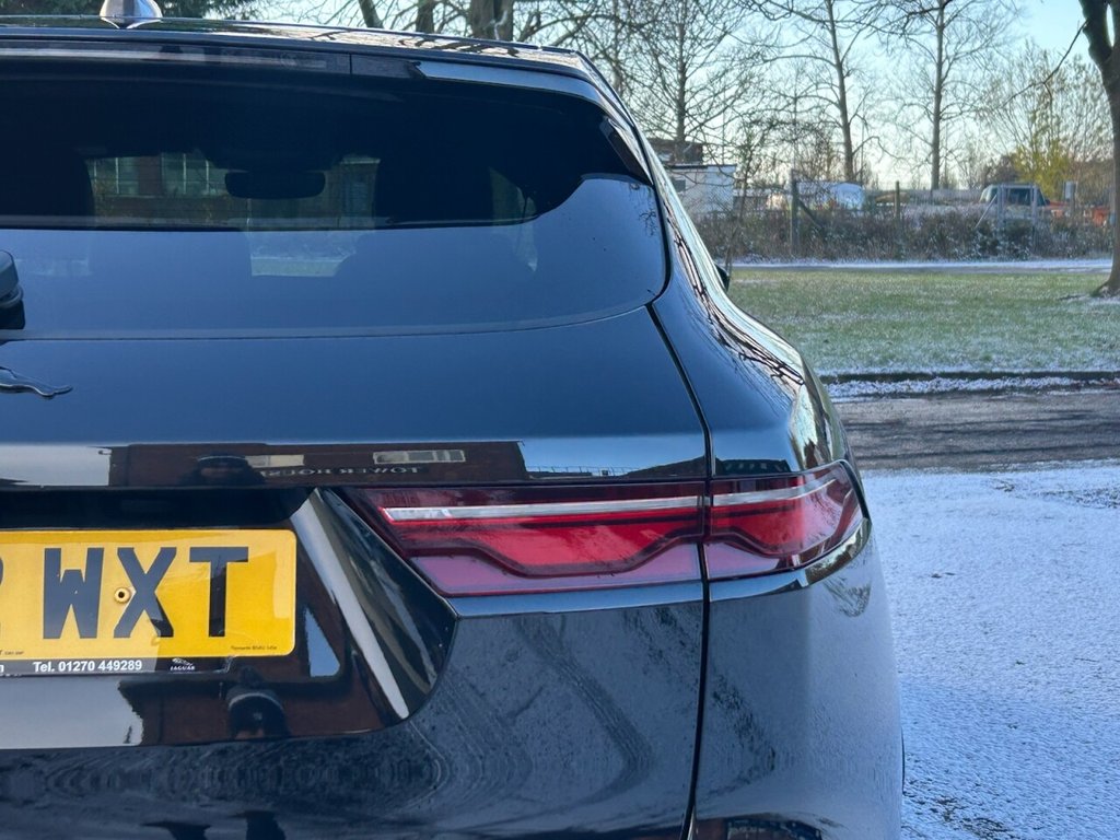 Used Jaguar F-Pace 2022 for sale - 76617825: Photo 17