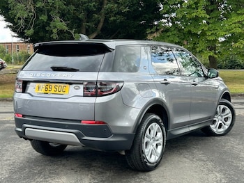 Used Land Rover Discovery Sport 2019 for sale - 75937299: Photo
