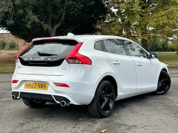 Used Volvo V40 2013 for sale - 75703681: Photo