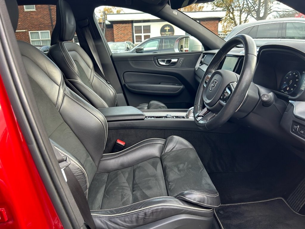 Used Volvo XC60 2019 for sale - 76496378: Photo 33