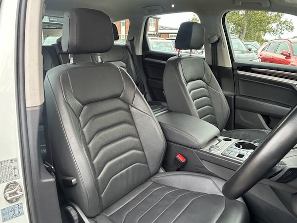 Used Volkswagen Touareg 2021 for sale - 76147812: Photo 33