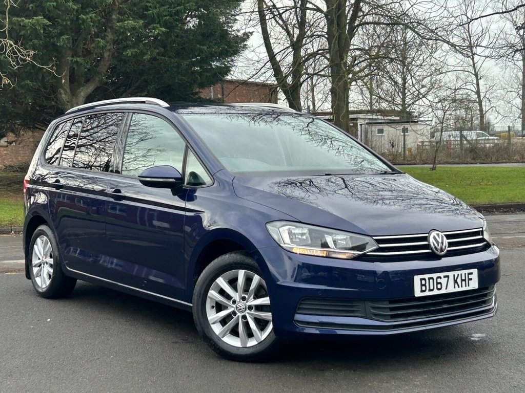 Used Volkswagen Touran 2017 for sale - 77681030: Photo 1