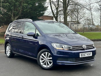 Used Volkswagen Touran 2017 for sale - 77681030: Photo