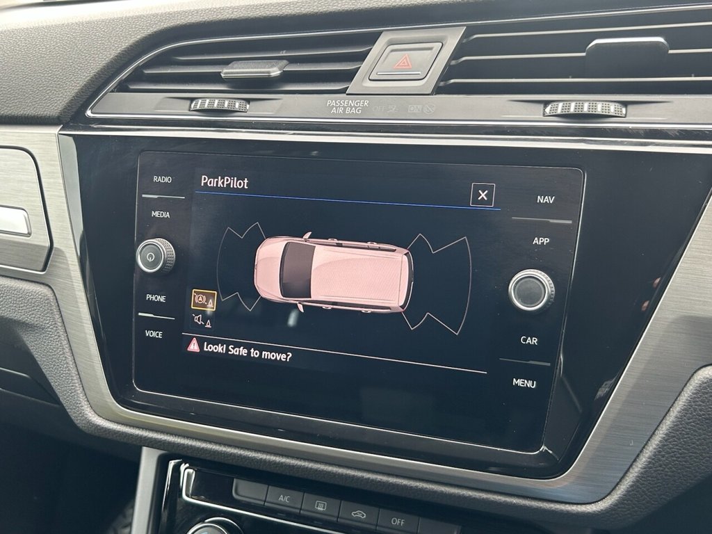 Used Volkswagen Touran 2017 for sale - 77681030: Photo 32