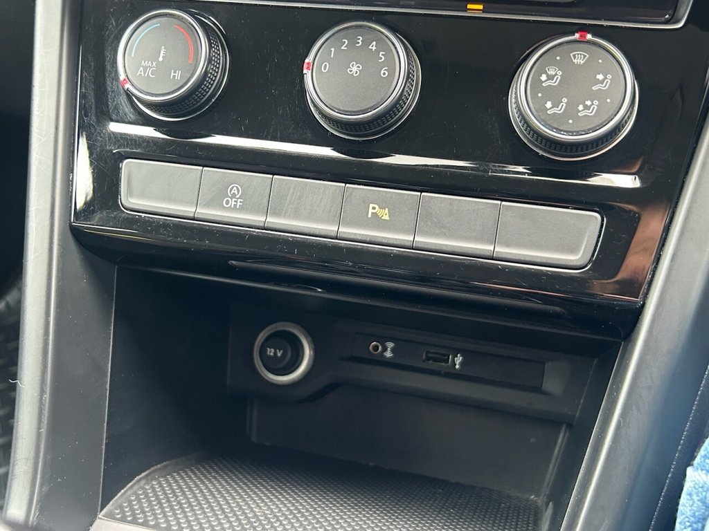 Used Volkswagen Touran 2017 for sale - 77681030: Photo 38