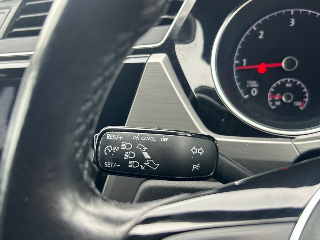 Used Volkswagen Touran 2017 for sale - 77681030: Photo 40