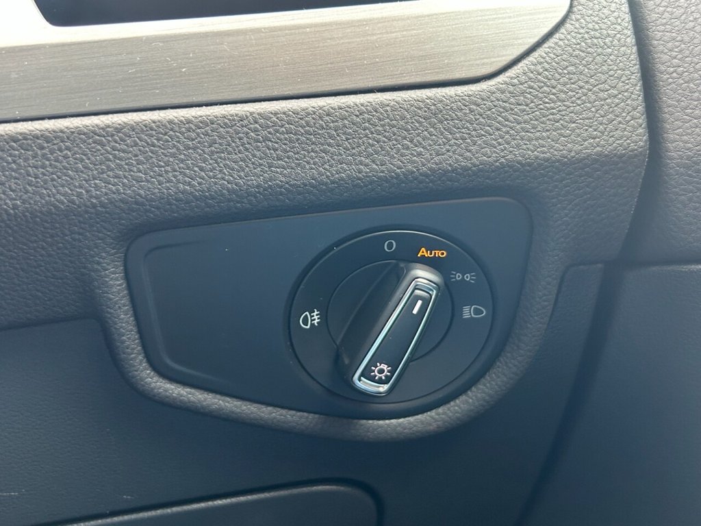 Used Volkswagen Touran 2017 for sale - 77681030: Photo 42