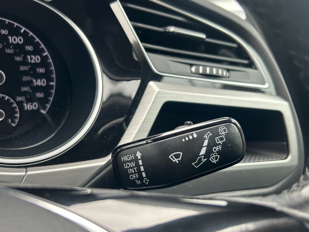 Used Volkswagen Touran 2017 for sale - 77681030: Photo 43