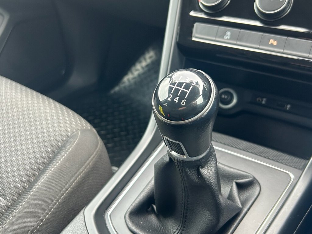 Used Volkswagen Touran 2017 for sale - 77681030: Photo 47