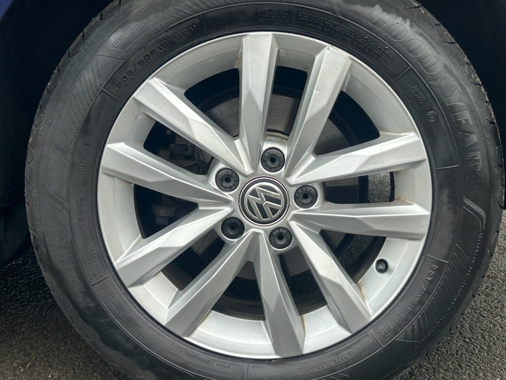 Used Volkswagen Touran 2017 for sale - 77681030: Photo 49