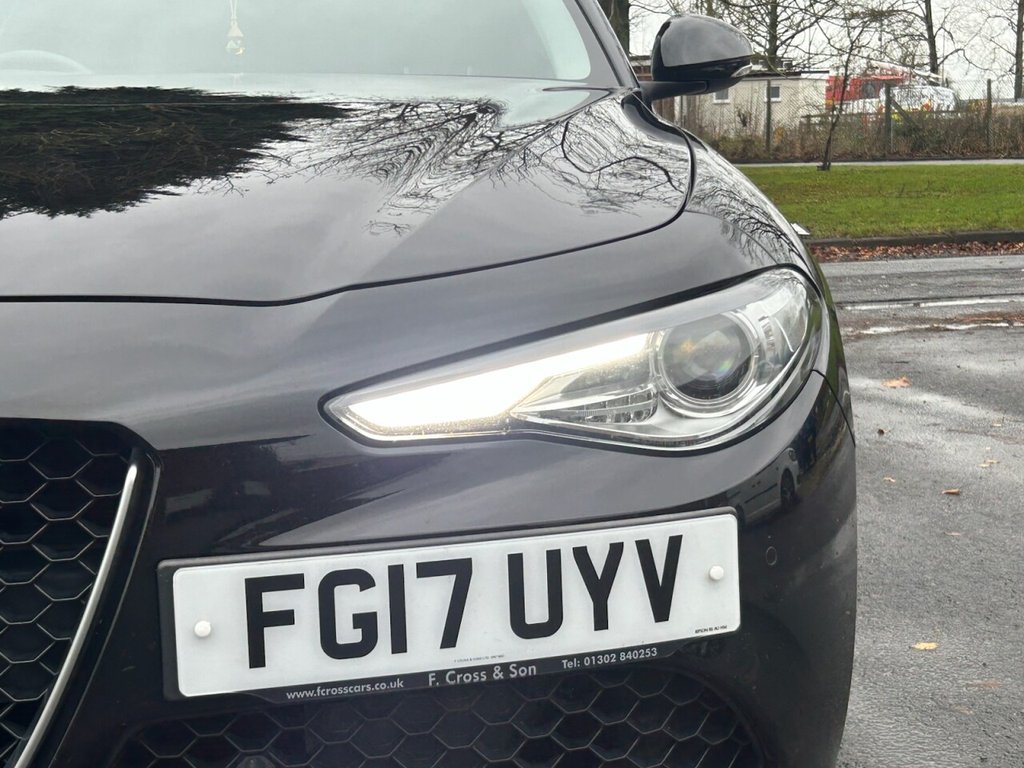 Used Alfa Romeo Giulia 2017 for sale - 76867828: Photo 11