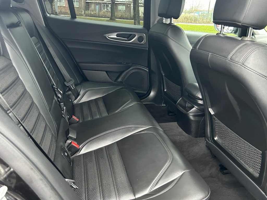 Used Alfa Romeo Giulia 2017 for sale - 76867828: Photo 33