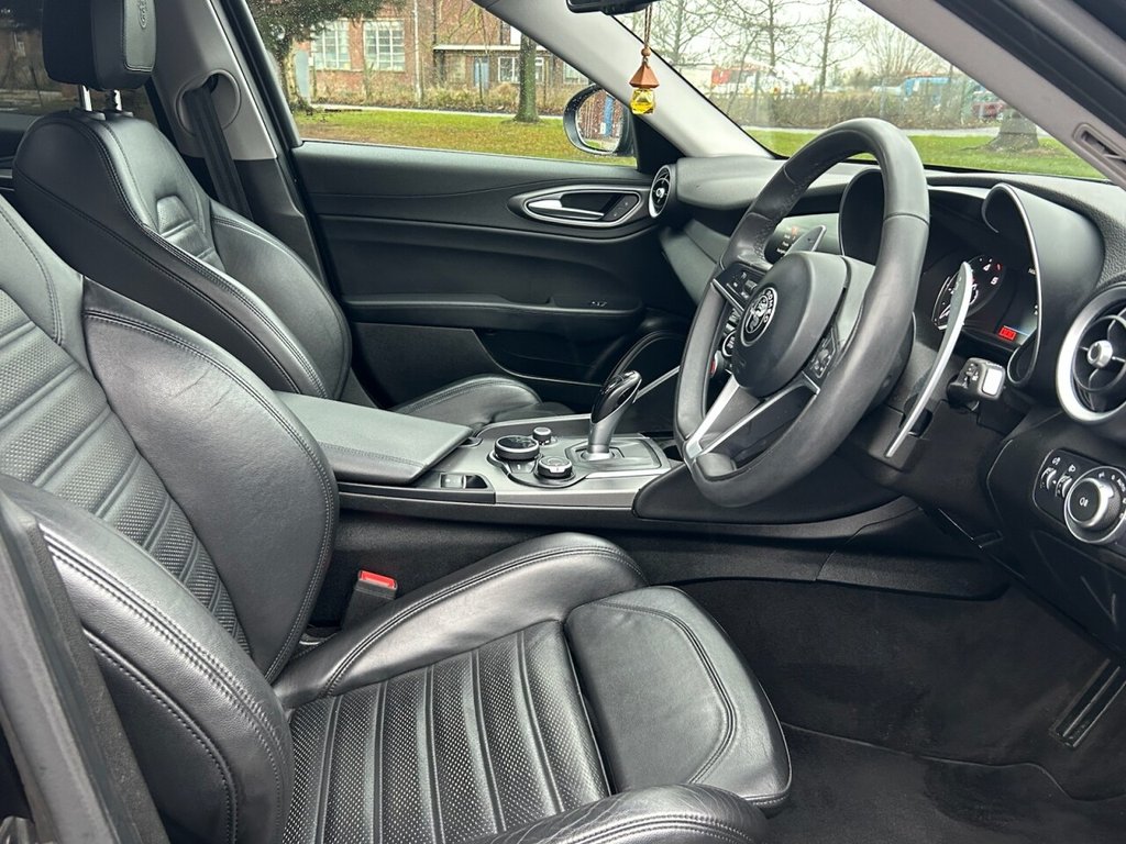 Used Alfa Romeo Giulia 2017 for sale - 76867828: Photo 34