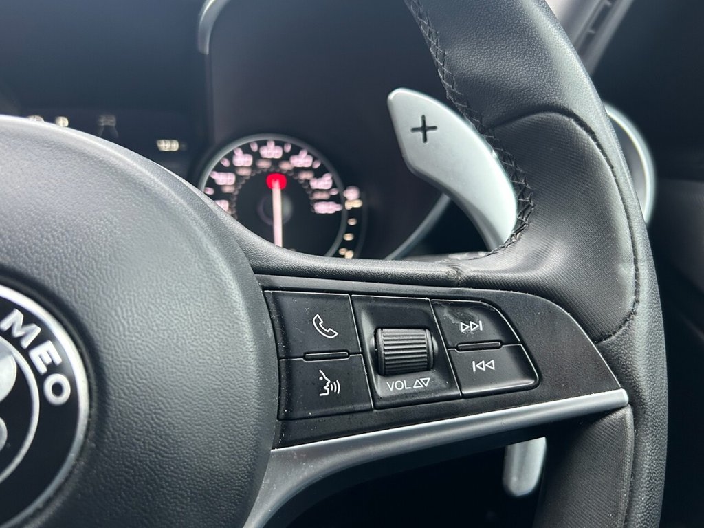 Used Alfa Romeo Giulia 2017 for sale - 76867828: Photo 37