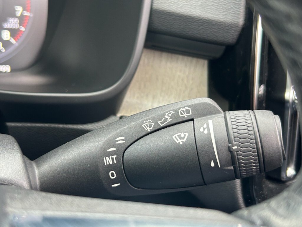 Used Volvo XC40 2019 for sale - 76356674: Photo 38