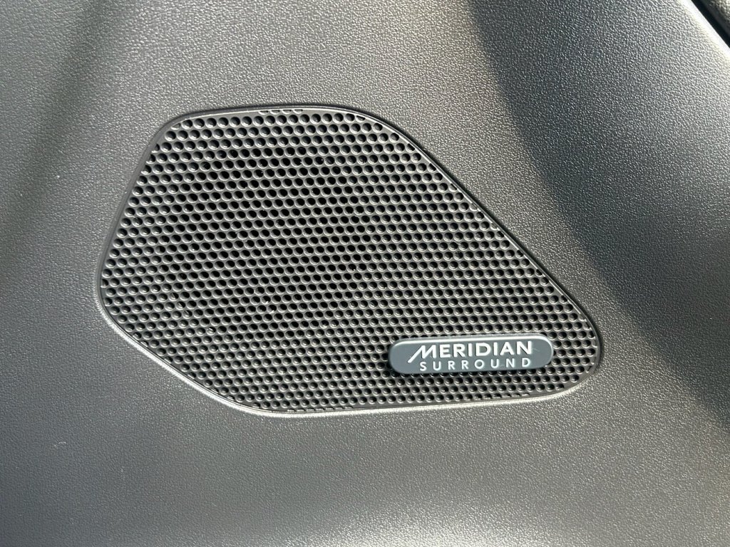 Used Jaguar F-Pace 2017 for sale - 75727287: Photo 36