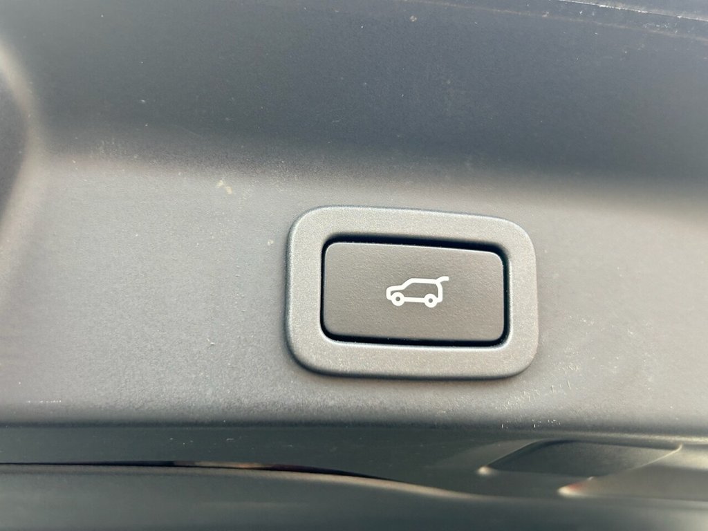 Used Jaguar F-Pace 2017 for sale - 75727287: Photo 48