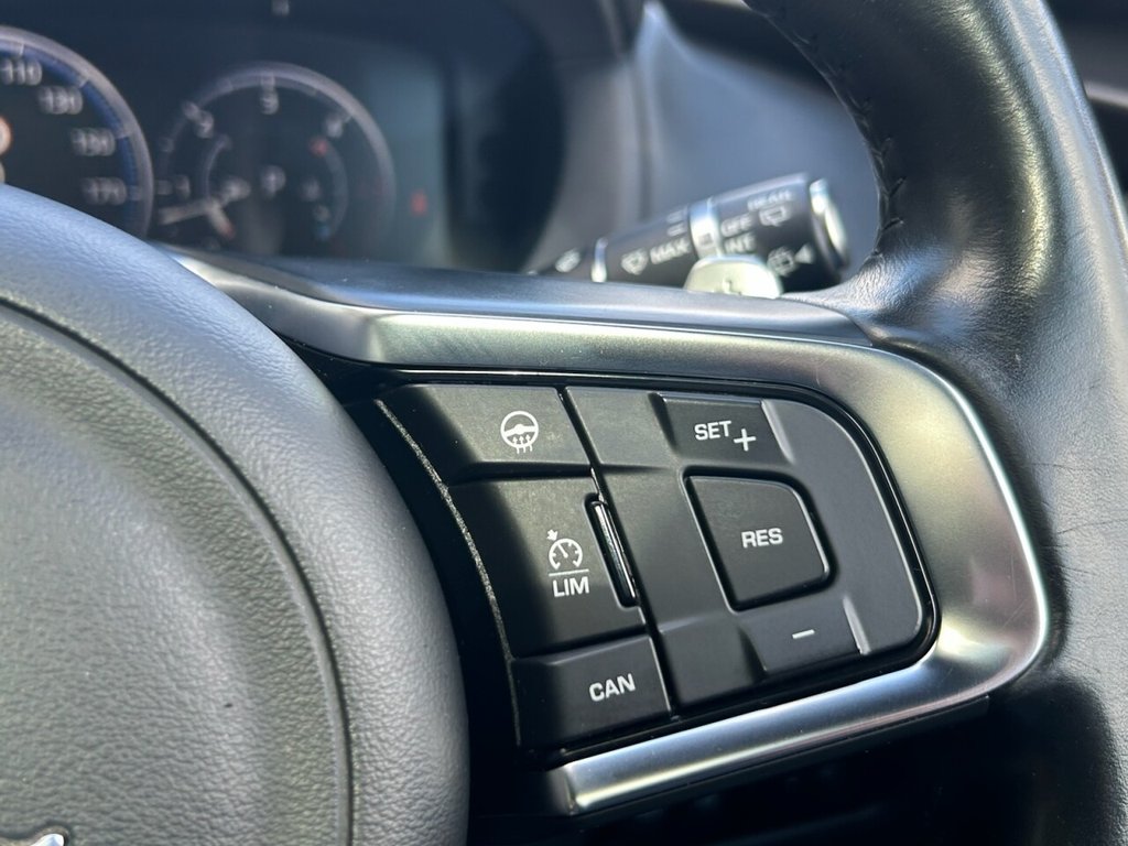 Used Jaguar F-Pace 2017 for sale - 75727287: Photo 50