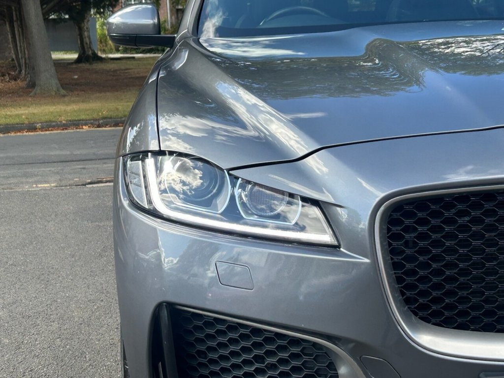 Used Jaguar F-Pace 2017 for sale - 75727287: Photo 9