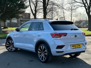 Used Volkswagen T-Roc 2021 for sale - 77680739: Photo
