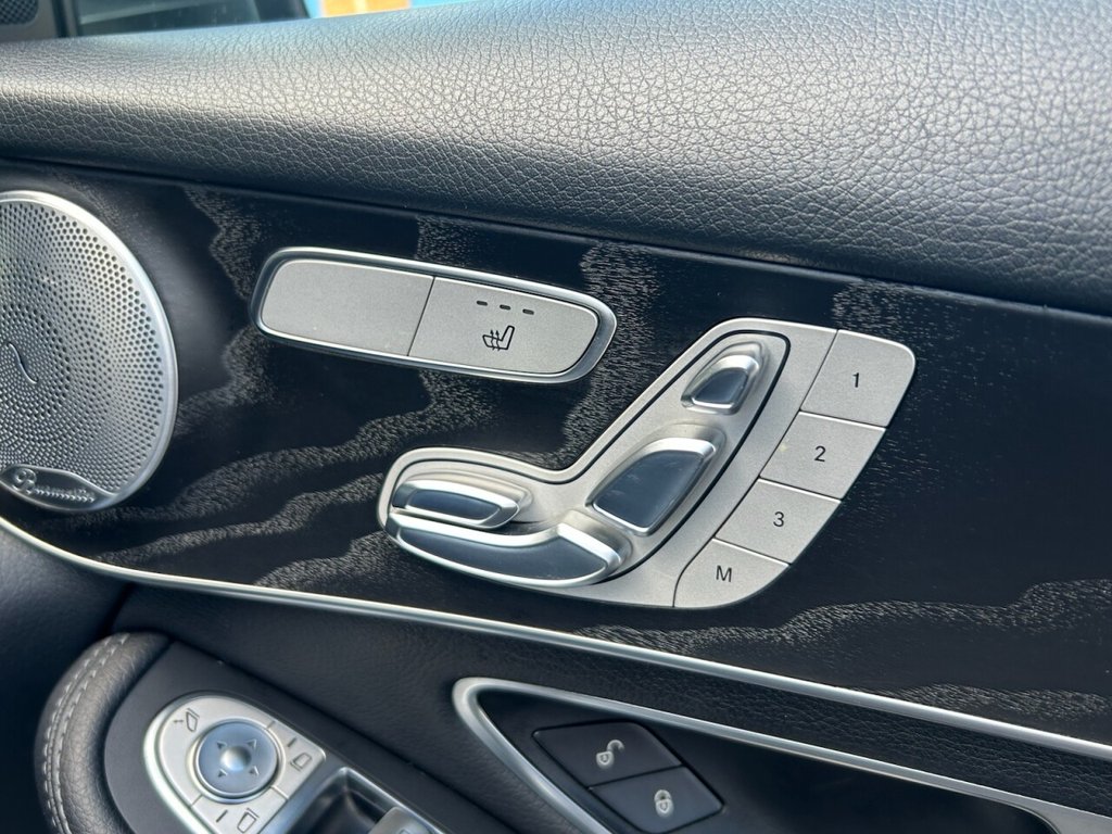 Used Mercedes-Benz GLC 2017 for sale - 75986106: Photo 37